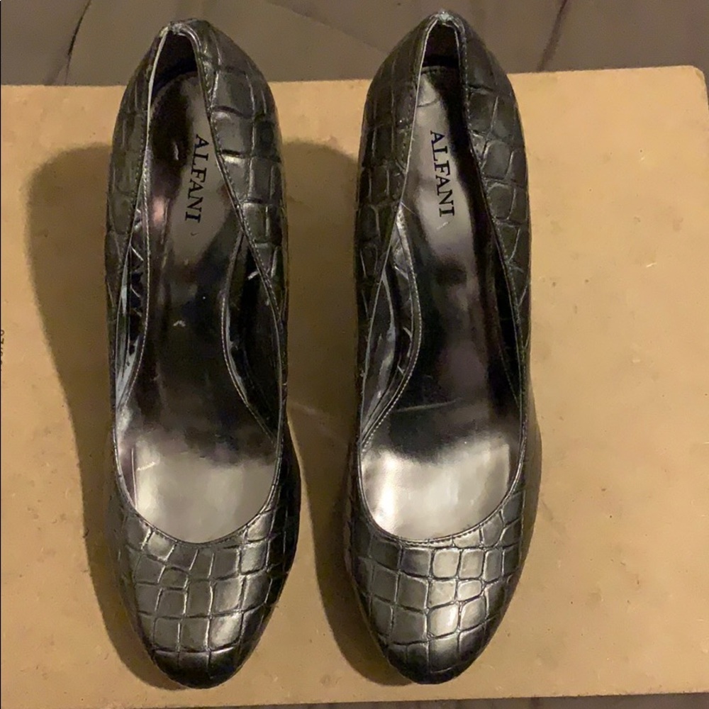 Alfani Maddy pumps